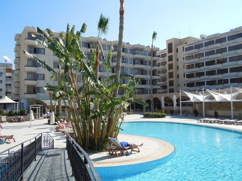Atlantica Oasis Hotel Limassol Exterior foto